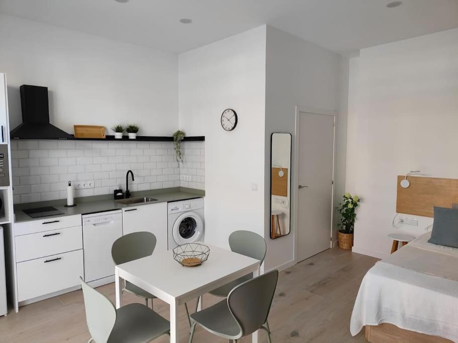 Loft Nuevo Cerca De Ruzafa Apartment Valencia Bagian luar foto